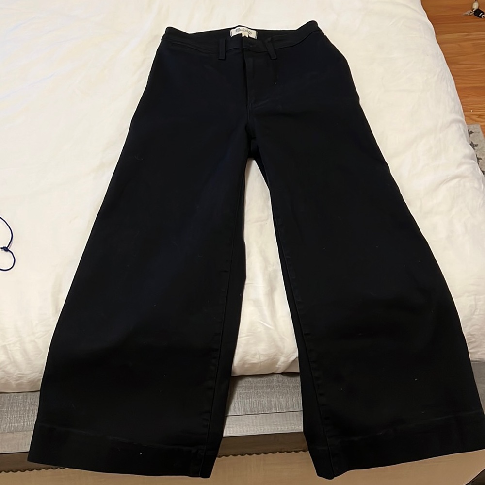 Madewell Black wide leg cropped jeans